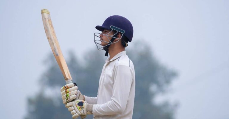 Featured image for 10 best cricket bats.
