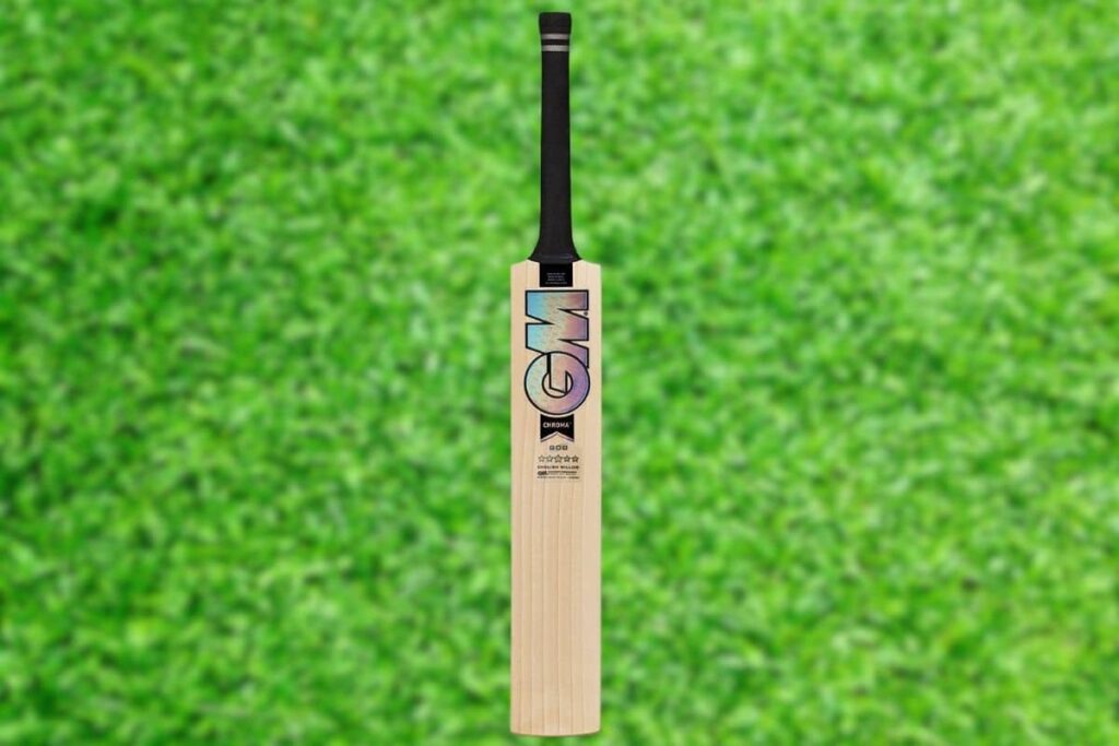 GM Chroma 808 (short handle) is displayed against a grass background.